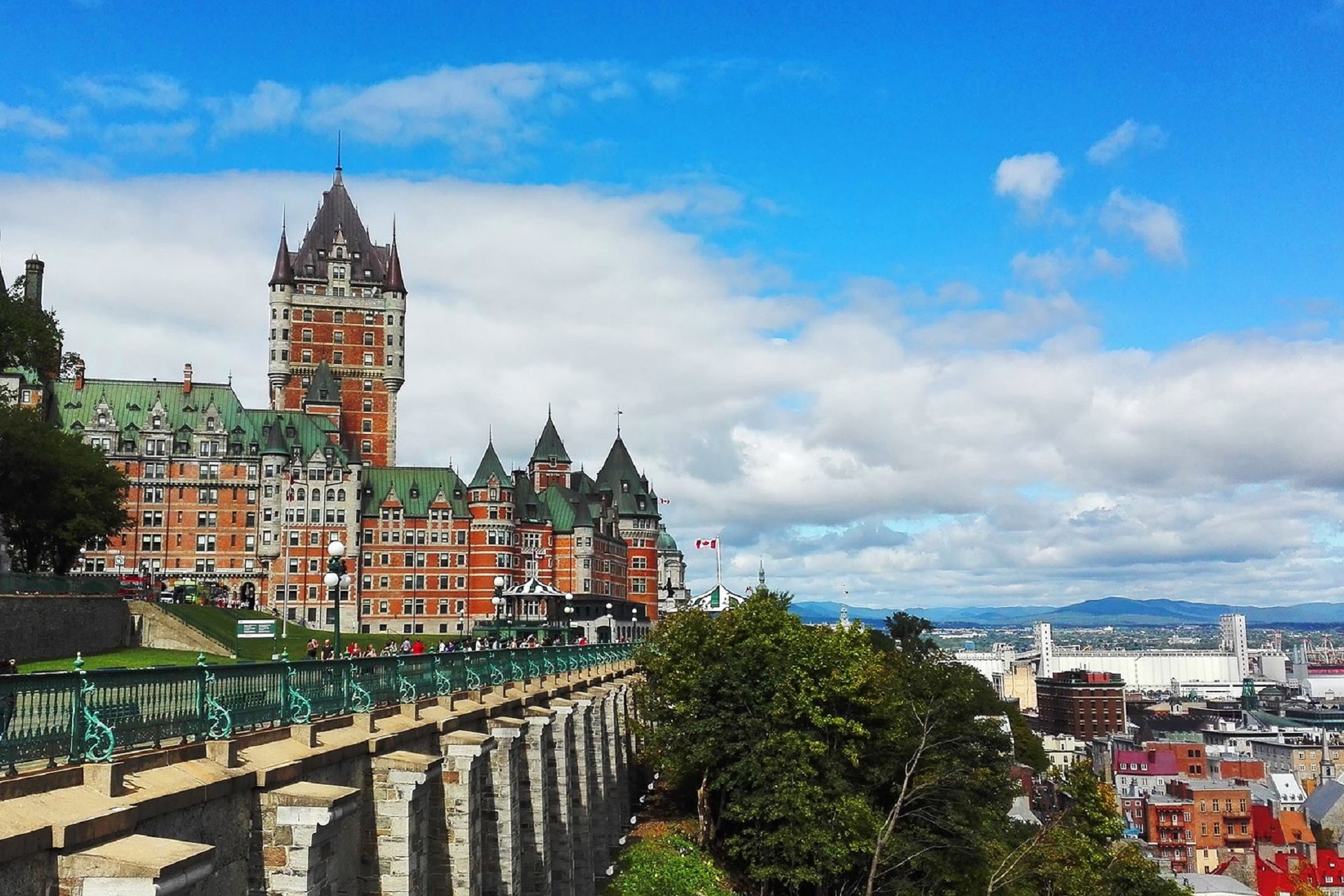 Visit Quebec, Canada – Vacation Tips and Deals